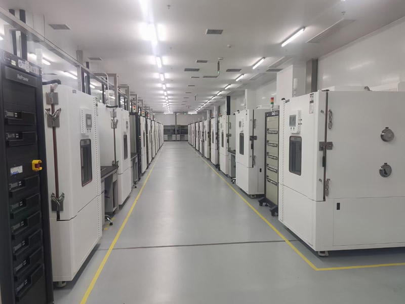 尋找優(yōu)質桌上式高低溫試驗箱的途徑與考量