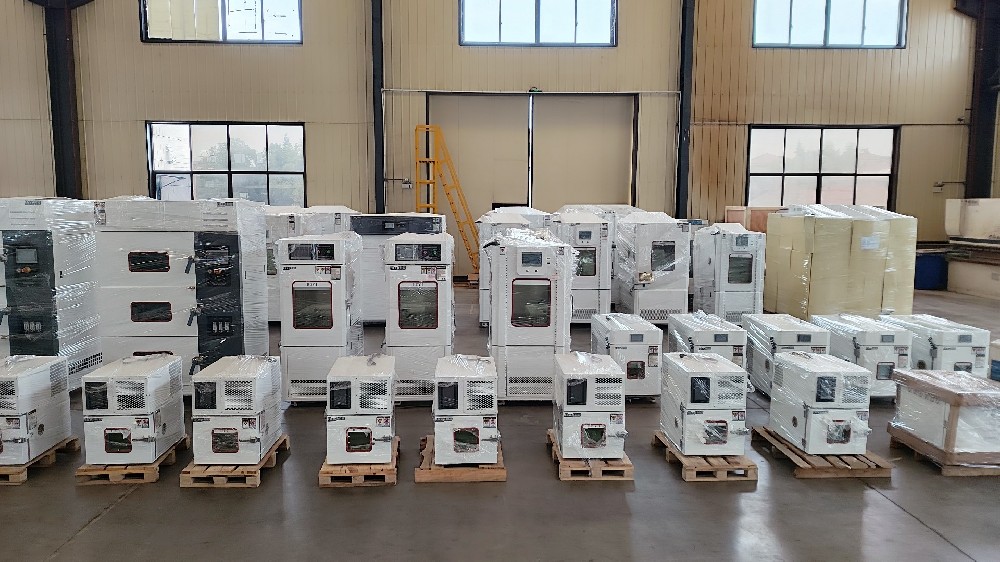 岳陽(yáng)縣領(lǐng)導(dǎo)調(diào)研湖南冬達(dá)儀器，助力高低溫環(huán)境試驗(yàn)箱工廠高質(zhì)量發(fā)展